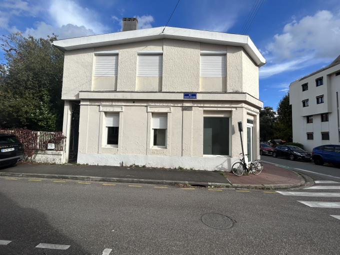 Vente Immobilier Professionnel Local commercial Bordeaux (33200)