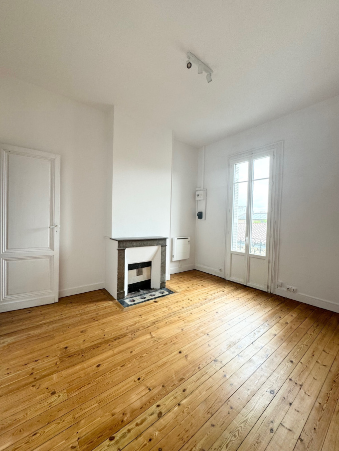 Offres de location Appartement Bordeaux (33800)
