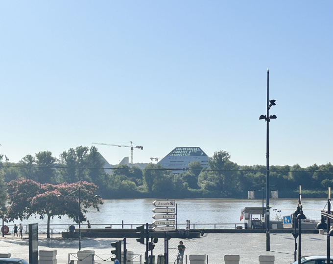 Location Immobilier Professionnel Bureaux Bordeaux (33000)