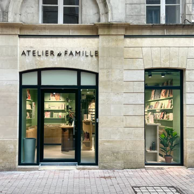 Location Immobilier Professionnel Local commercial Bordeaux (33000)